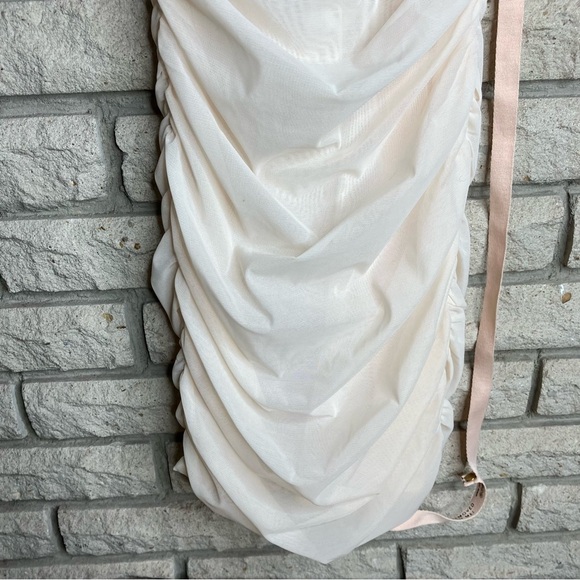 Oh Polly Dress - Picture 4 of 9